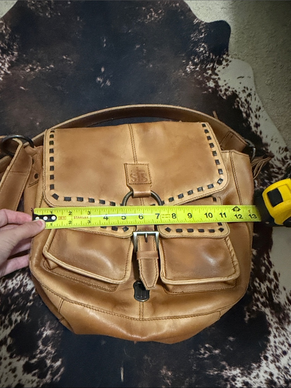 STS Ranchwear Tan Leather Crossbody with Buckle Detail - Picture 5 of 6